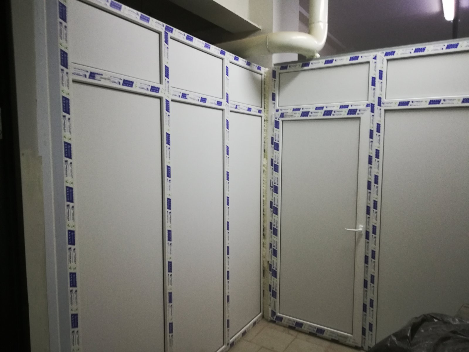 https://novoshahtinsk.delaem-okna.ru/storage/app/uploads/public/63f/473/ead/63f473eadc597995472210.jpg